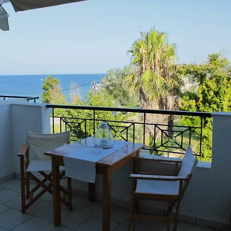 Fokais Beach Apartment Nea Fokea