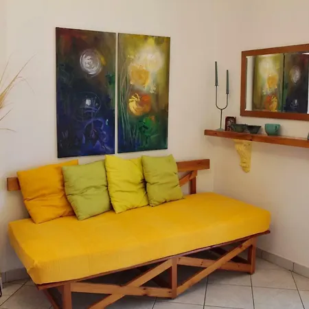 Fokais Beach Daire *